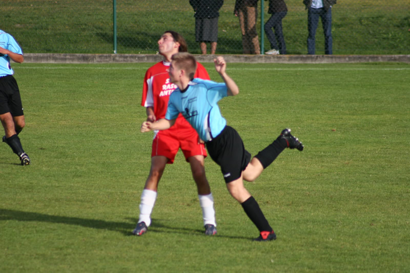 gal/08. Spieltag- SV Reischach-Rasen/2006-10-24 - SVR gg. Rasen-Antholz 097.jpg